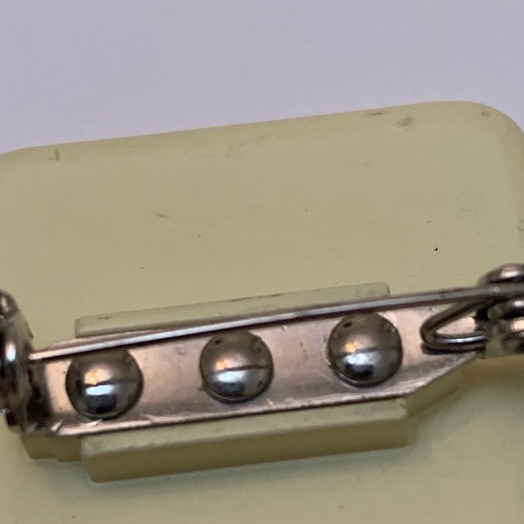 Let There Be Peace Hallmark Cards INC. Collectible Christmas Pin Brooch Plastic - Picture 5 of 8